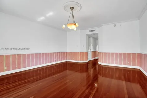 20165 NE 39 Place Aventura FL 33180