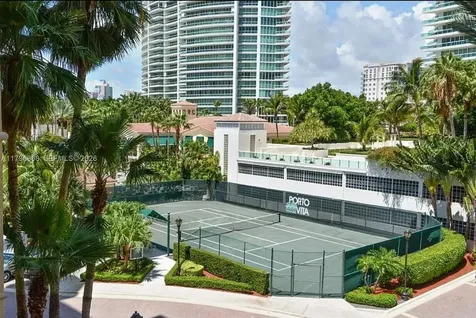 20165 NE 39 Place Aventura FL 33180