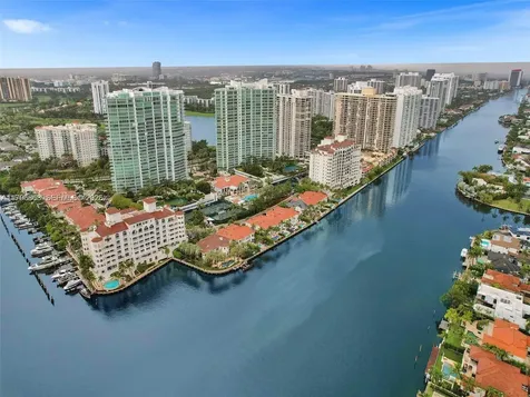 20165 NE 39 Place Aventura FL 33180
