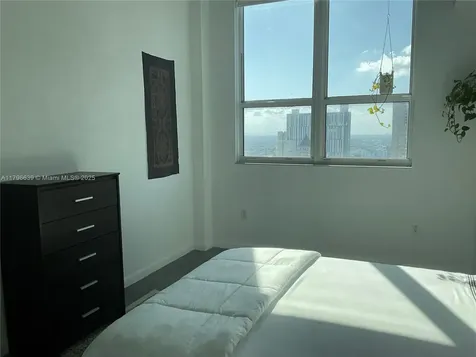 133 NE 2nd Avenue Miami FL 33132