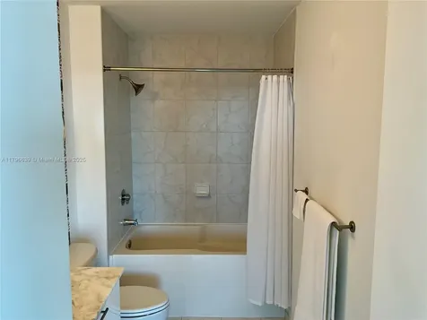 133 NE 2nd Avenue Miami FL 33132