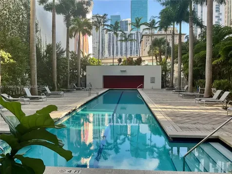 133 NE 2nd Avenue Miami FL 33132