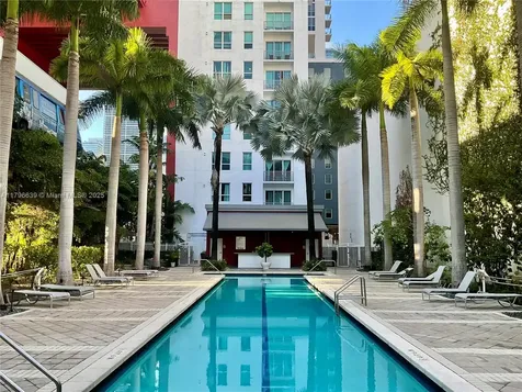 133 NE 2nd Avenue Miami FL 33132