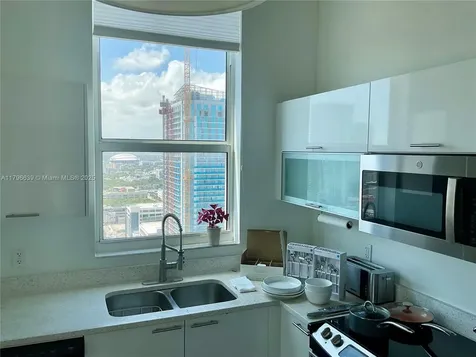 133 NE 2nd Avenue Miami FL 33132
