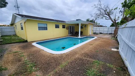 6881 Sheridan Street Hollywood FL 33024
