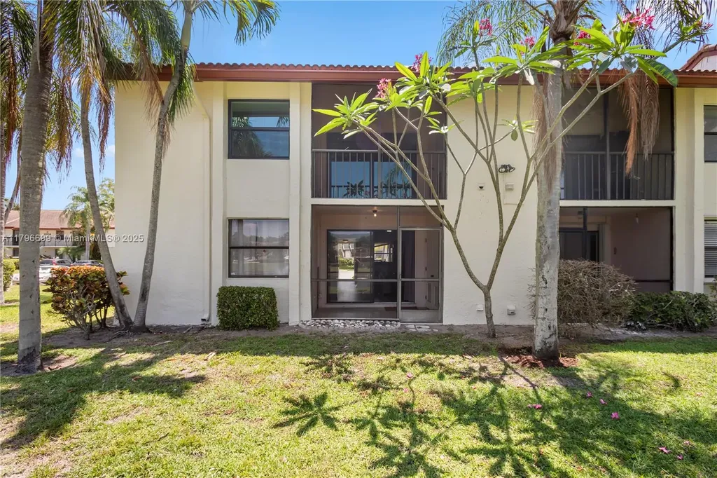 22053 Palms Way Boca Raton FL 33433