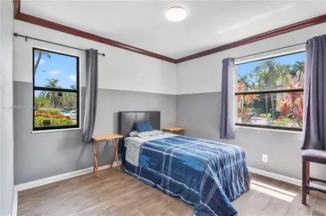 22053 Palms Way Boca Raton FL 33433