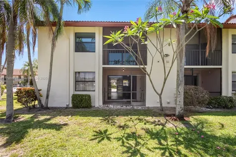 22053 Palms Way Boca Raton FL 33433