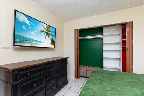 11475 SW 181st Street Miami FL 33157