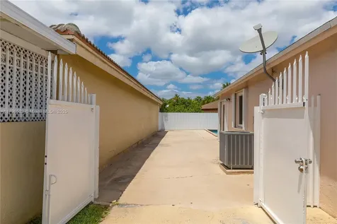 11475 SW 181st Street Miami FL 33157