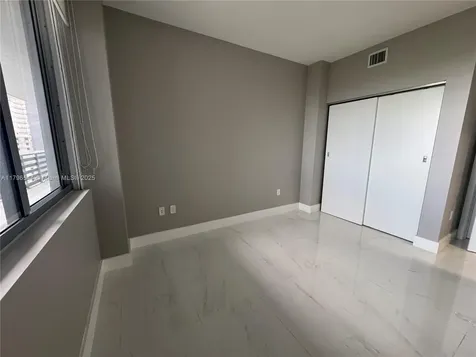 16385 Biscayne Boulevard North Miami Beach FL 33160