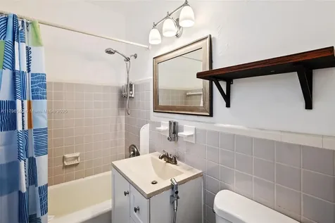 500 Oakwood Drive Miami Springs FL 33166