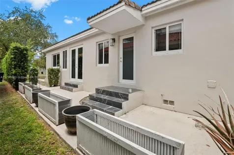 500 Oakwood Drive Miami Springs FL 33166