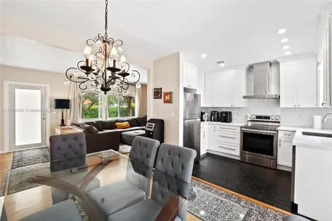 500 Oakwood Drive Miami Springs FL 33166