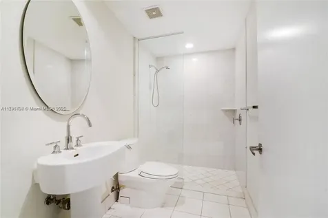 2950 NE 188th Street Aventura FL 33180