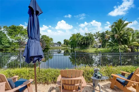 610 Lake Dasha Circle Plantation FL 33324