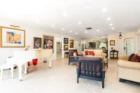 610 Lake Dasha Circle Plantation FL 33324