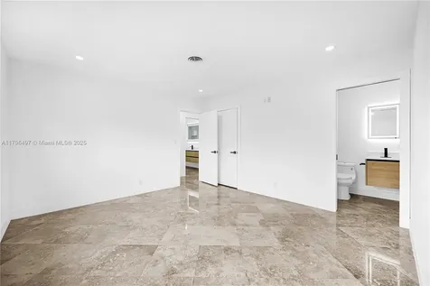 5510 NE 18th Avenue Fort Lauderdale FL 33334