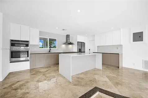 5510 NE 18th Avenue Fort Lauderdale FL 33334