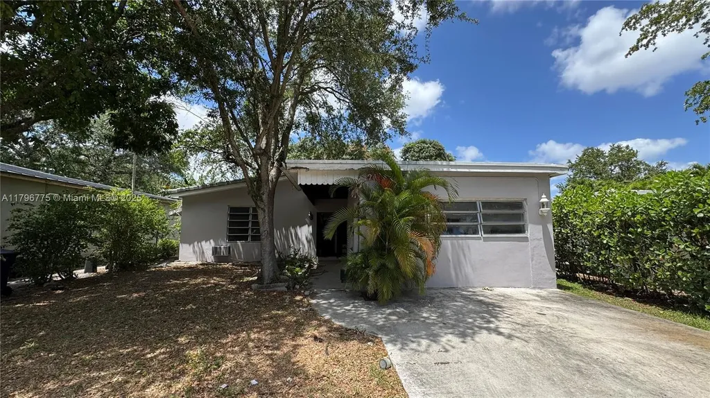 317 NE 87th Street El Portal FL 33138