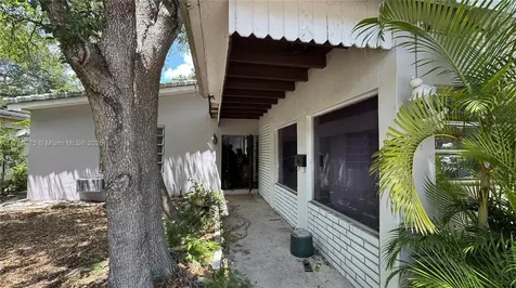 317 NE 87th Street El Portal FL 33138