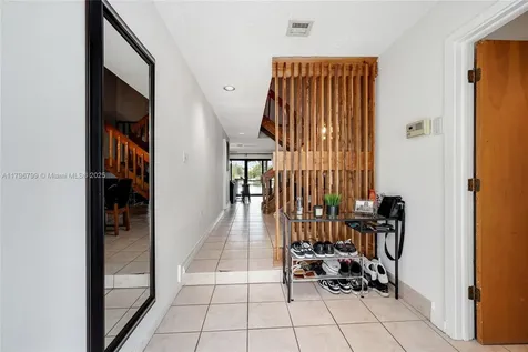 9885 Fairway Cove Lane Plantation FL 33324