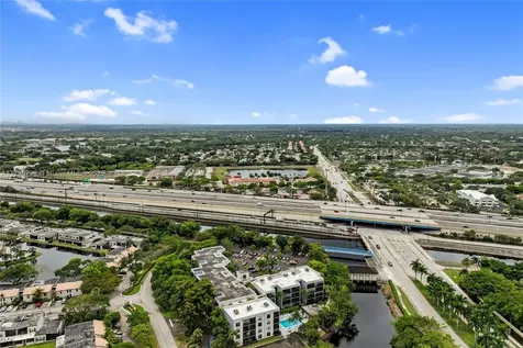 9885 Fairway Cove Lane Plantation FL 33324