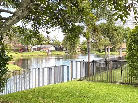 13021 NW 1st Street Plantation FL 33325