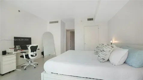 55 SE 6th Street Miami FL 33131