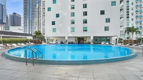 55 SE 6th Street Miami FL 33131