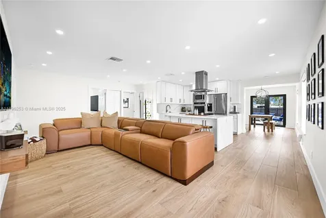 18301 NW 82nd Court Hialeah FL 33015