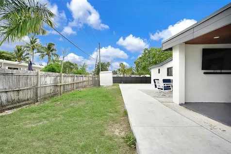 18301 NW 82nd Court Hialeah FL 33015