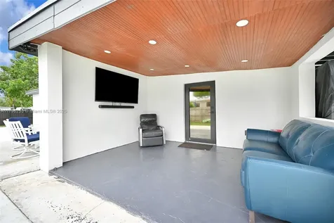 18301 NW 82nd Court Hialeah FL 33015