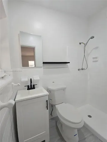 585 NE 138th Street North Miami FL 33161