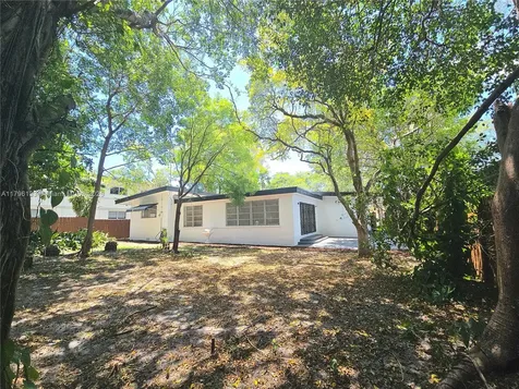 585 NE 138th Street North Miami FL 33161