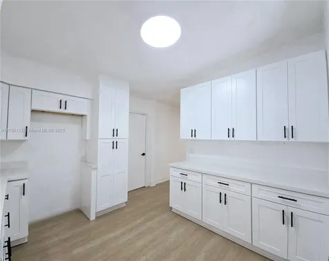 585 NE 138th Street North Miami FL 33161