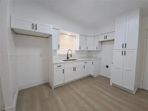 585 NE 138th Street North Miami FL 33161