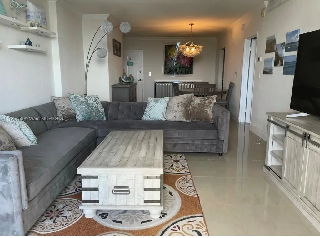 2501 S Ocean Drive Hollywood FL 33019