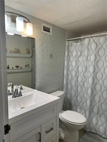 2501 S Ocean Drive Hollywood FL 33019