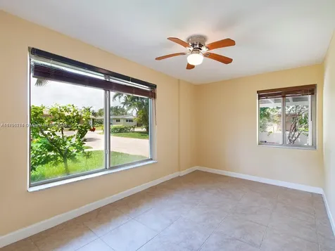10643 NE 10th Place Miami Shores FL 33138