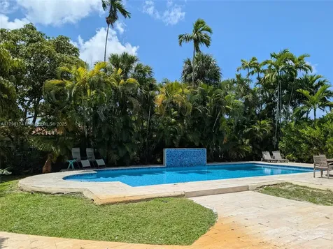 10643 NE 10th Place Miami Shores FL 33138