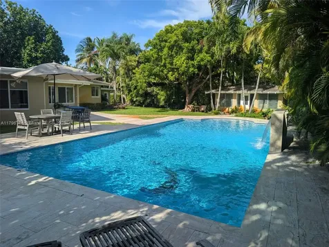 10643 NE 10th Place Miami Shores FL 33138