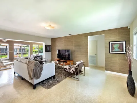 10643 NE 10th Place Miami Shores FL 33138