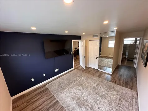 1605 Pennsylvania Avenue Miami Beach FL 33139