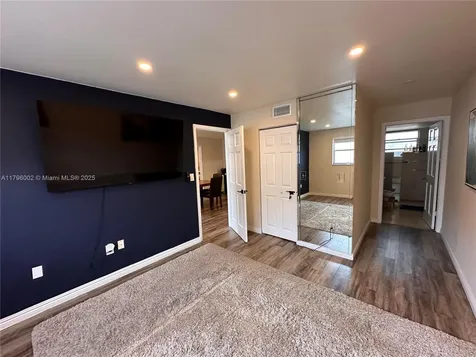 1605 Pennsylvania Avenue Miami Beach FL 33139
