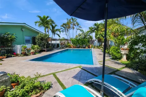 7691 NW 15th Court Pembroke Pines FL 33024