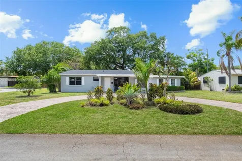 1100 N 31st Court Hollywood FL 33021