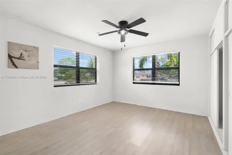 1100 N 31st Court Hollywood FL 33021
