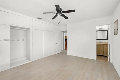 1100 N 31st Court Hollywood FL 33021