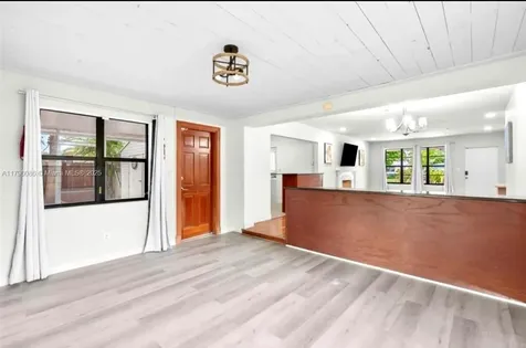 1100 N 31st Court Hollywood FL 33021